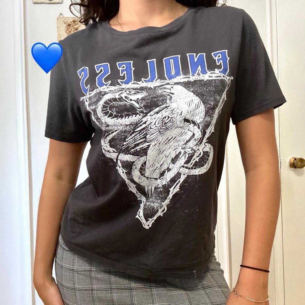 💙H&M Graphic Tee in Black & Blue Size Small